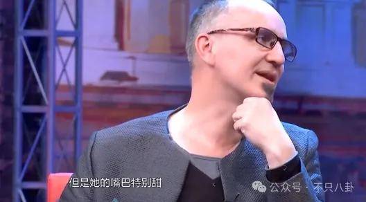 他们那么幸福恩爱,怎么突然离婚了……