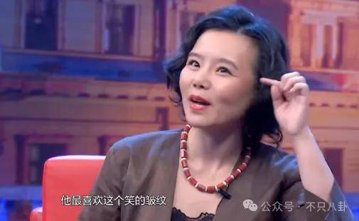 他们那么幸福恩爱,怎么突然离婚了……