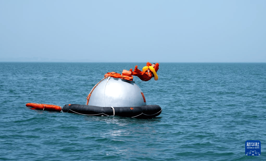 “龙马”奔腾踏九霄——记神舟十九号航天员