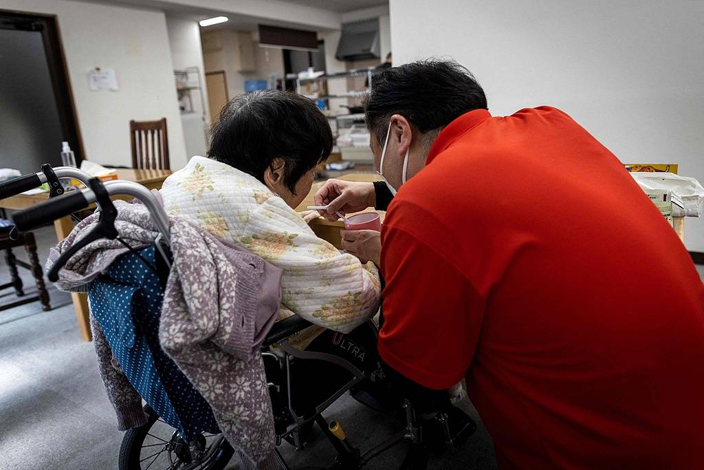 镇卫生院欠薪8个月员工集体讨薪,有些医院该考虑转型了