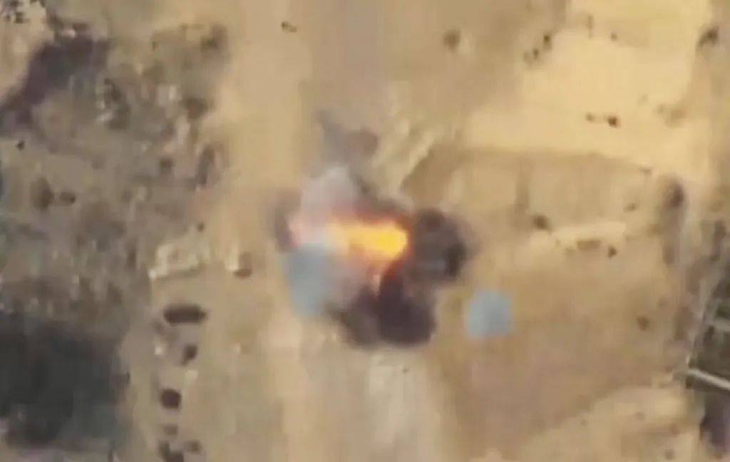 导弹夜袭特拉维夫,真主党撕毁停火协议继续打,美以都被伊朗骗啦