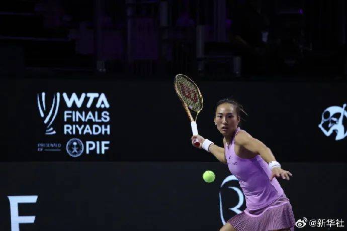 赢了!郑钦文拿下关键战,赛后向观众致歉