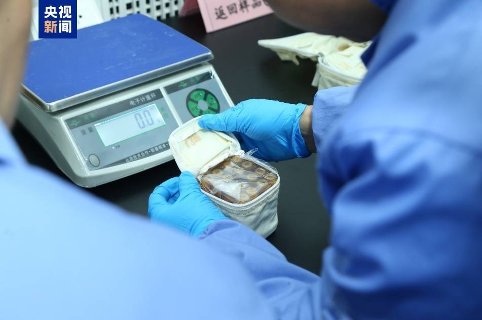 约34.6公斤!神十八带回“太空特产” 涉及28项科学实验项目