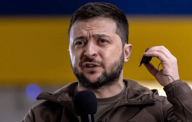 乌军突袭车臣?10万人直接跑了!普京一声令下,3枚导弹升空