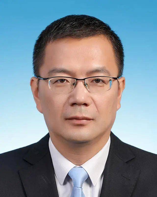 75后的他履新重庆,曾在福建工作