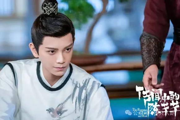 网友扒了他一圈后感慨:人怎么能老实成这样......