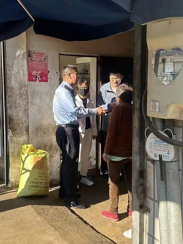 江苏一地多位村民称送自种菜籽到油坊榨油变“臭油”,期盼职能部门查明真相