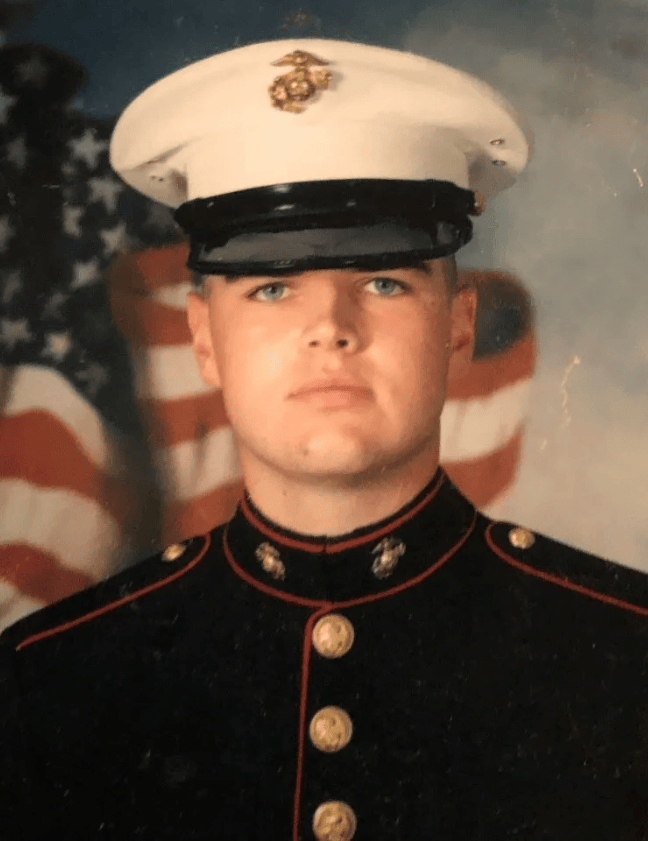 将成美国首位“80后”千禧一代副总统，特朗普的搭档万斯是谁？