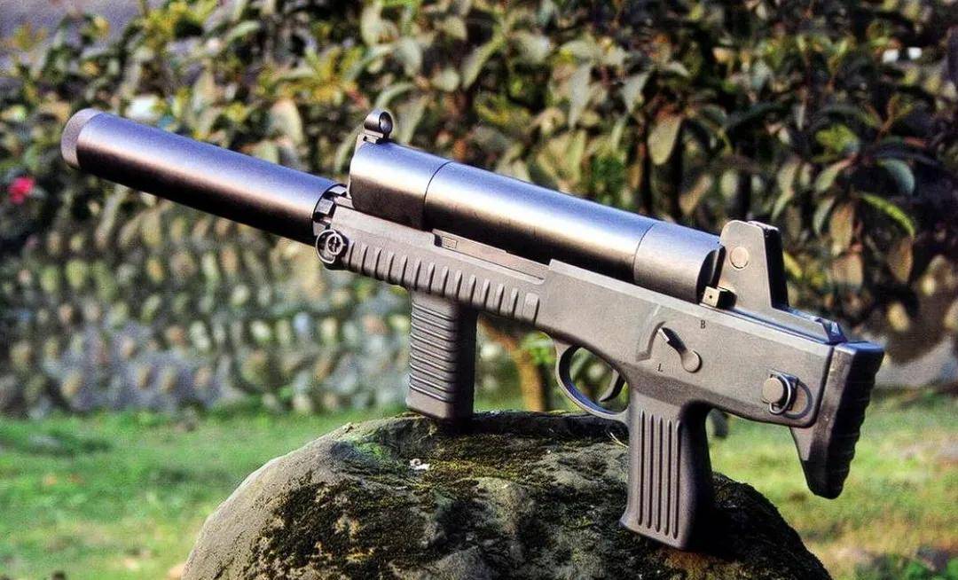 最怪异的国产枪！弹容量高达50发，为何最终被淘汰？丨轻武专栏