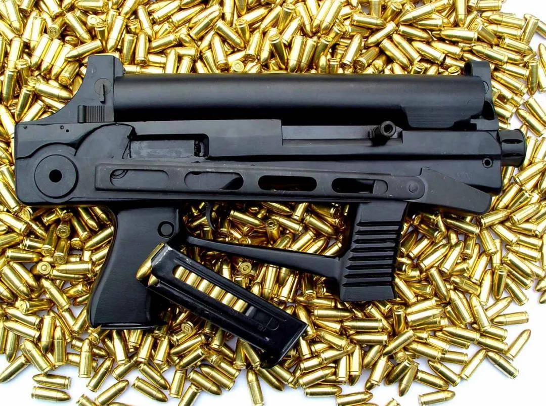 最怪异的国产枪！弹容量高达50发，为何最终被淘汰？丨轻武专栏