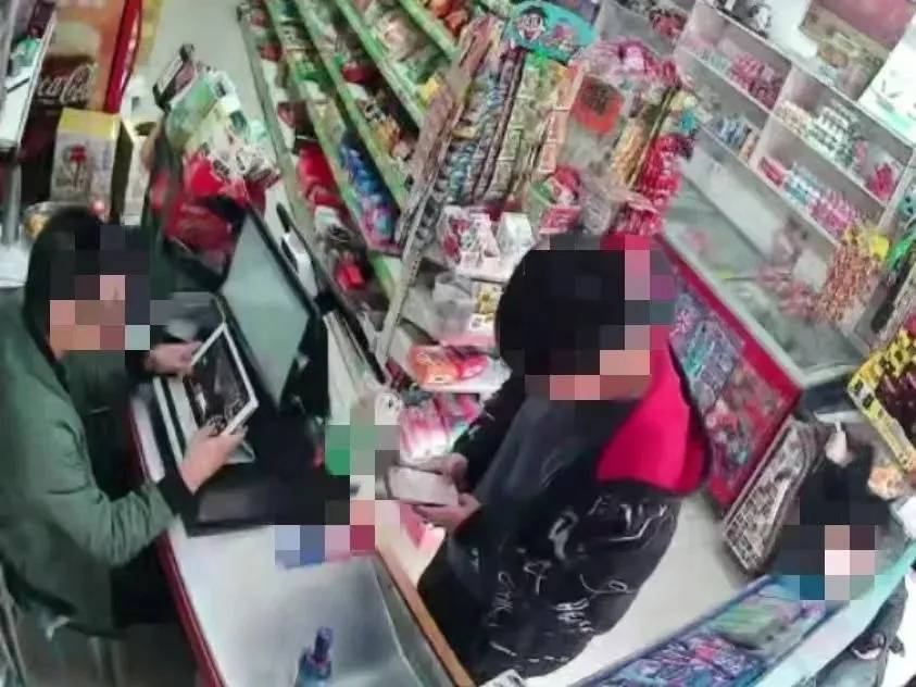 男子一时想不开,服下头孢配白酒!40分钟后……