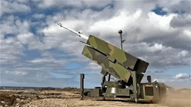 最接近六代机的战斗机,解放军大方公开,台退将发现不寻常一幕