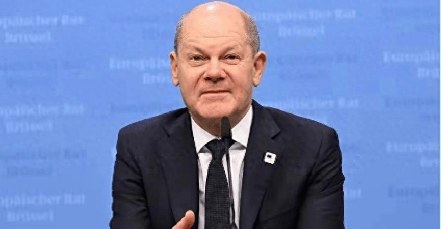 泽连斯基竟当众失控，大骂朔尔茨？关键时刻，德国放话绝不惯着