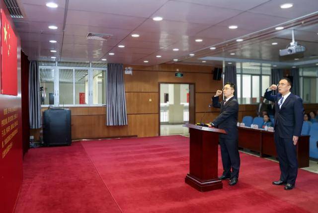 吴泽桐任珠海市代理市长,乔雷任珠海市公安局局长