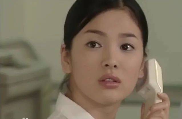 宋慧乔重回大荧幕状态好得出奇,从清纯美少女到知性御姐,一起看看她的演艺之路吧!