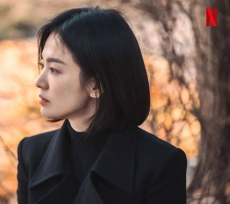 宋慧乔重回大荧幕状态好得出奇,从清纯美少女到知性御姐,一起看看她的演艺之路吧!