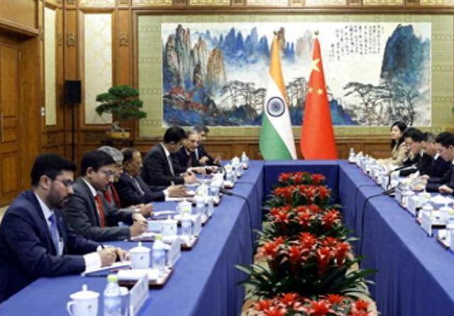 谈成了?印度代表笑着离开北京,美方怒喊:你们这是背叛