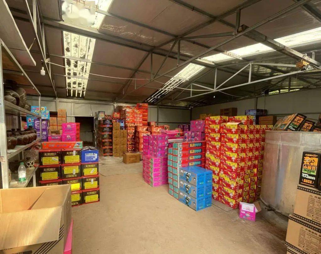 成都严查!已行拘12人!