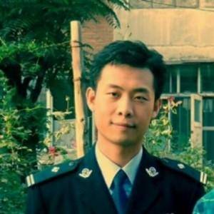 吴京邀张译拍戏：你要多少片酬？张译：你要没钱，就算一百我也演！