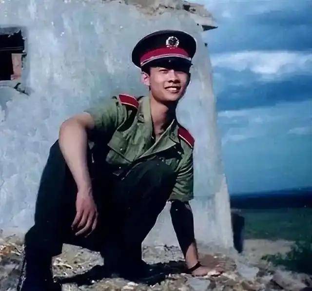 吴京邀张译拍戏：你要多少片酬？张译：你要没钱，就算一百我也演！