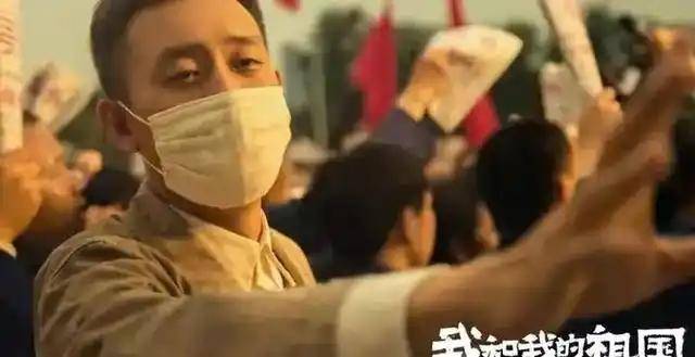 吴京邀张译拍戏：你要多少片酬？张译：你要没钱，就算一百我也演！