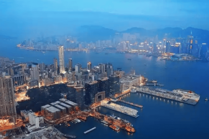 赶在交权前，拜登打出最后一张牌？中方果断反制，特朗普率先收到噩耗