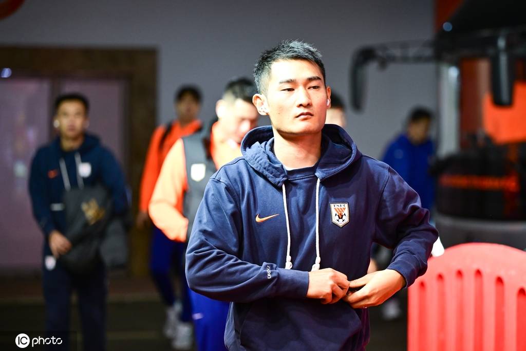 中超季军敲定四大内援,三名国脚在列 亚冠有想法了?