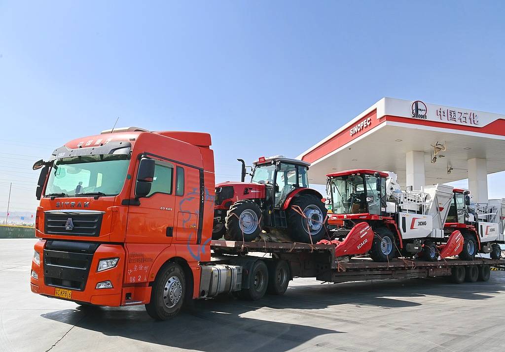 农民给收割机打柴油罚3万,罚款退了问题还没解决