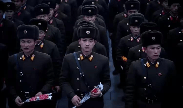 普京遭晴天霹雳?朝军在俄战场伤亡超3000人,乌军称战术太老旧