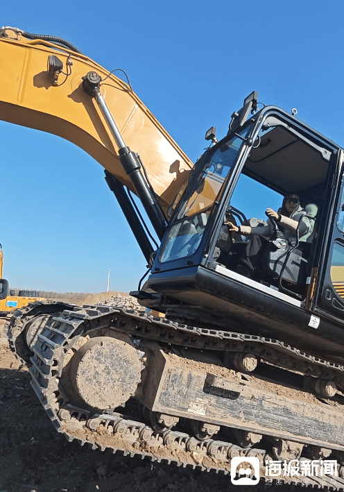 人间丨对话上技校学厨的清华女硕士：30多岁失业，跨行学颠勺“重启人生”