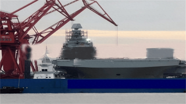 又一国产大军舰，距离独当一面不远了！电磁弹射力压福建舰