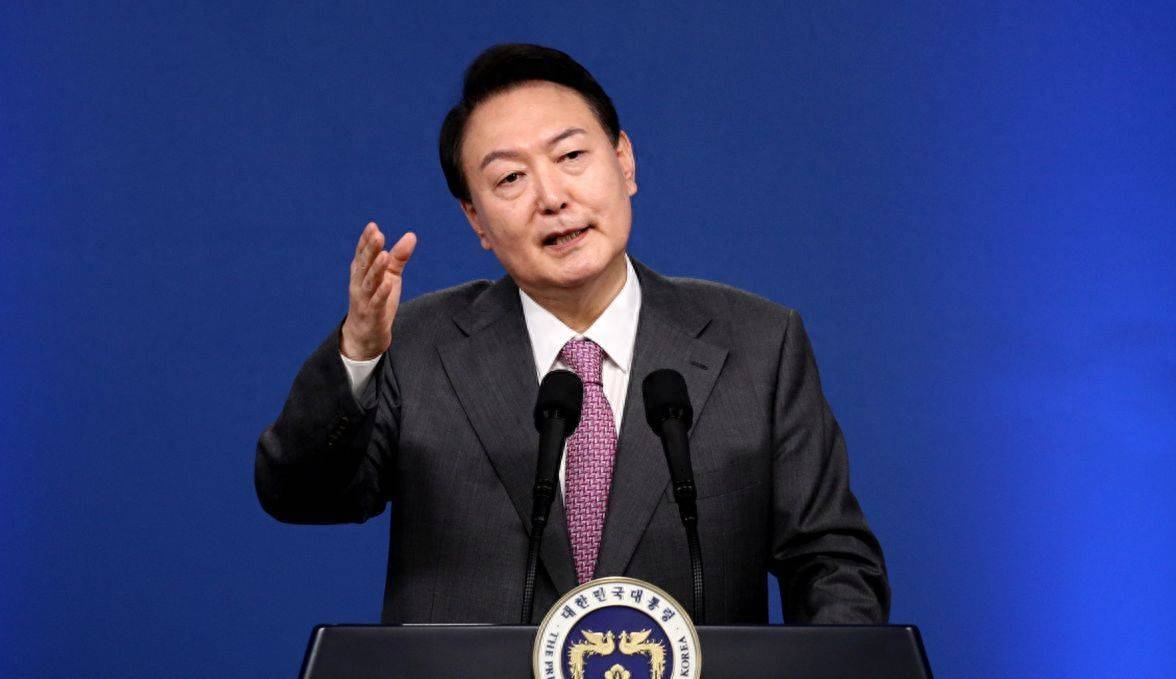 3000警力围攻龙山官邸!尹锡悦与法律的背水一战,还能坚持多久?