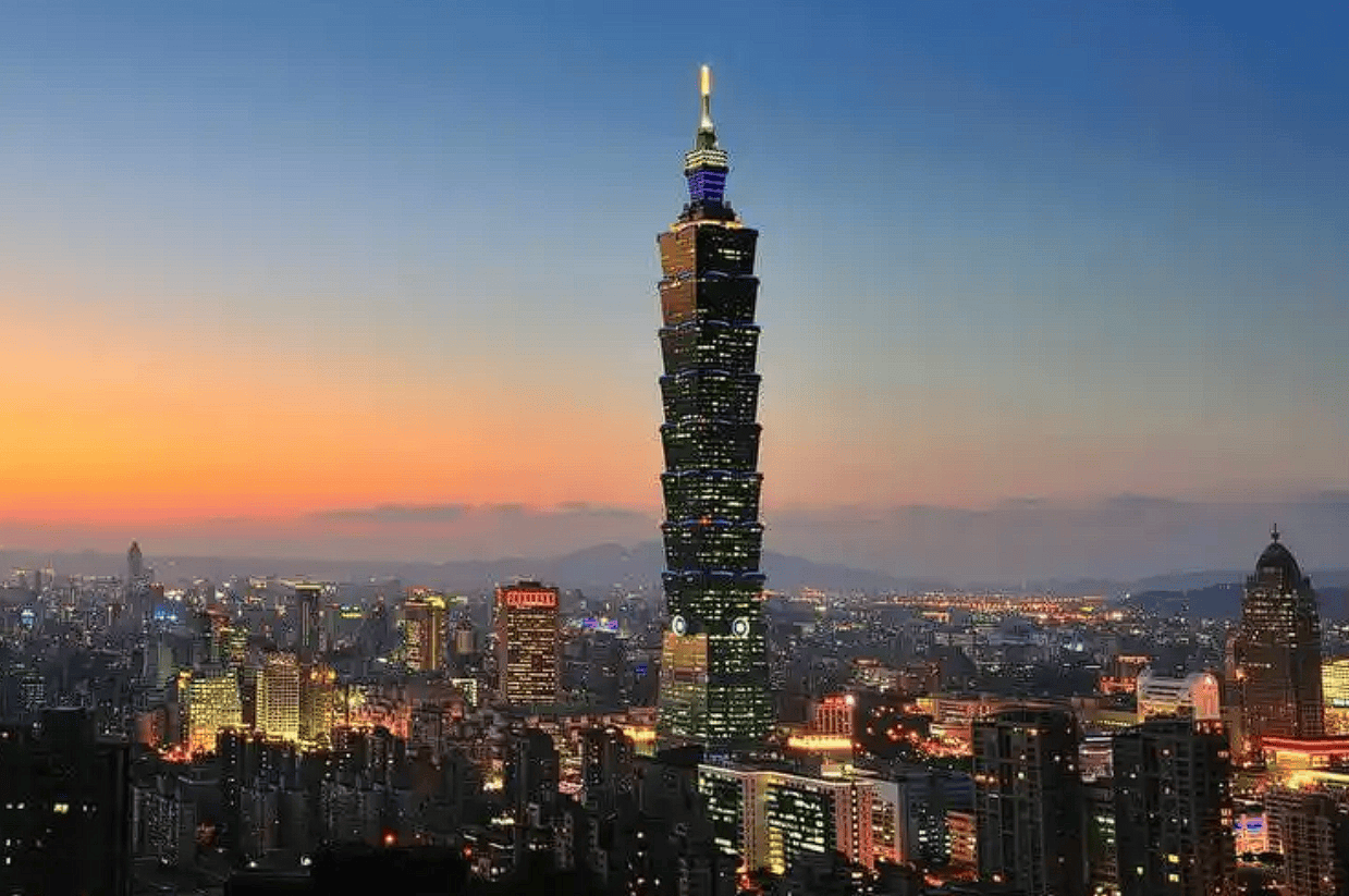 三大消息：中方果然信错人了！美国对华动手，中方态度非常强硬