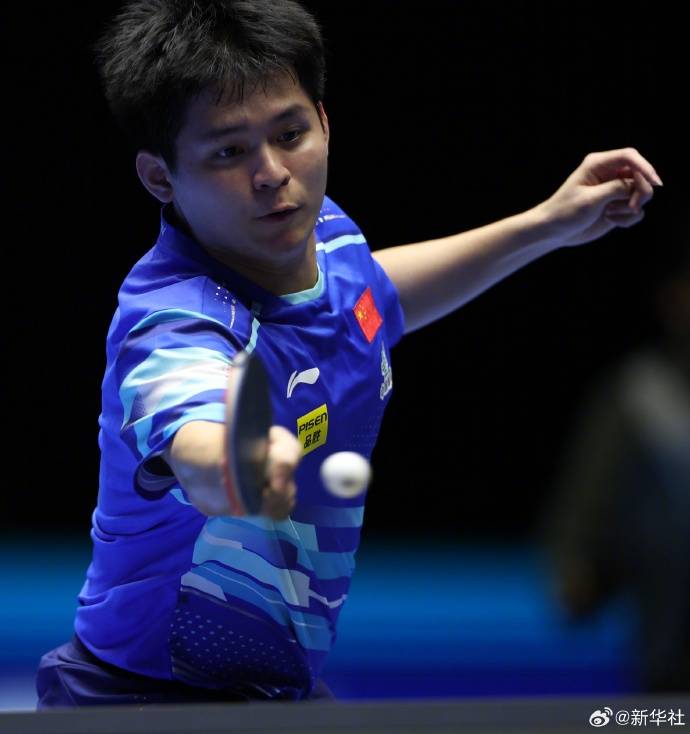 三连胜!林诗栋小组第一出线,晋级亚洲杯男单16强