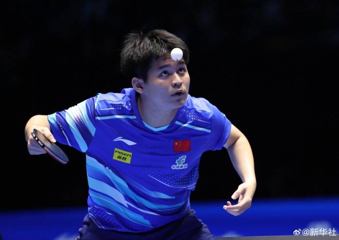 三连胜!林诗栋小组第一出线,晋级亚洲杯男单16强