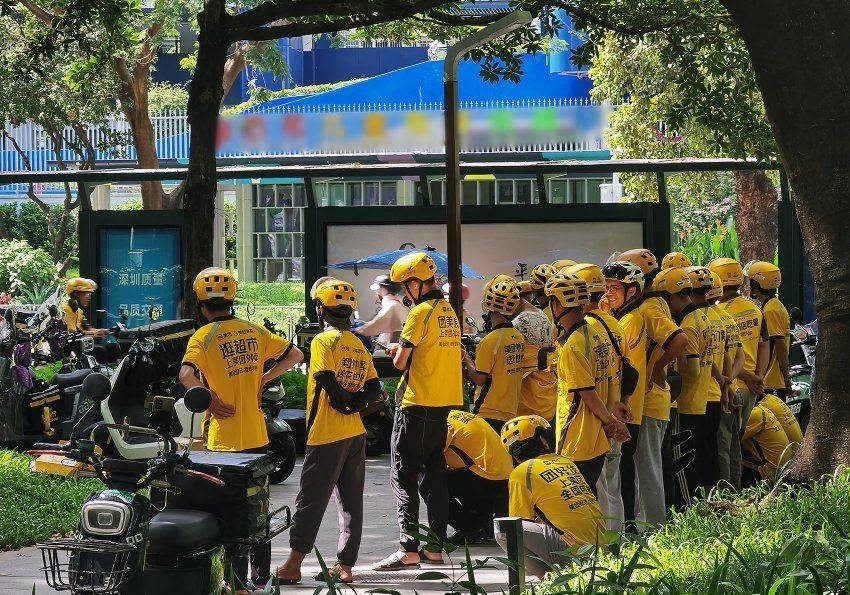 京东外卖一周涌入近20万商家 刘强东能否拿到市场“第三张门票”?