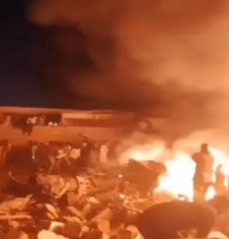 起飞不久，军机突然坠毁！已致46人遇难