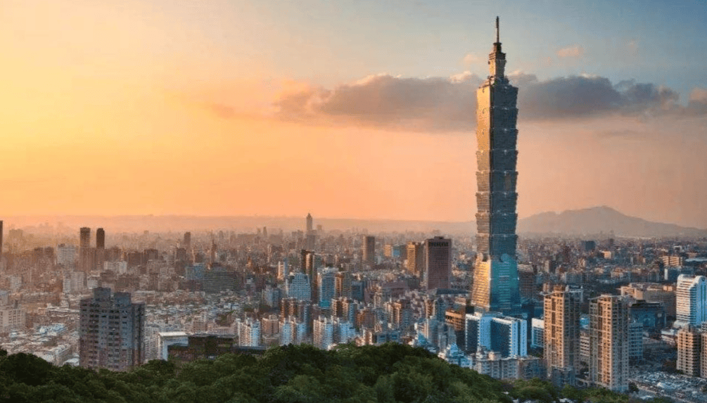 台海迎来大结局?大批台军察觉大事不妙,火速跑路!轰动两岸舆论!