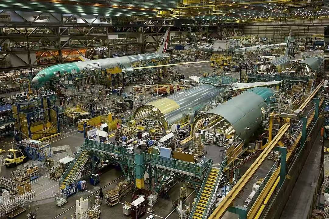 中美一旦撕破脸，结局只有1个？美副防长一语引爆全场，美军短板全暴露