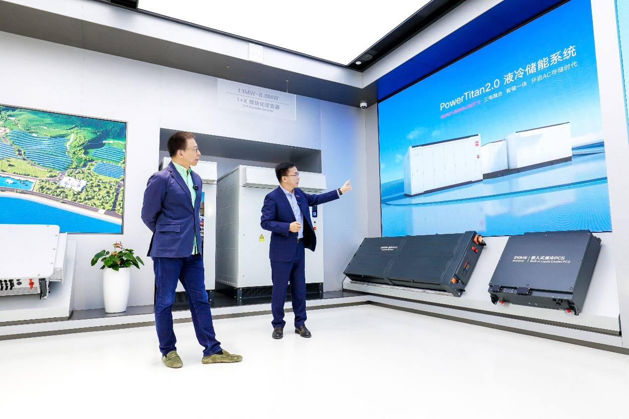 解码新能源黑科技!《张朝阳的物理课》走进阳光电源