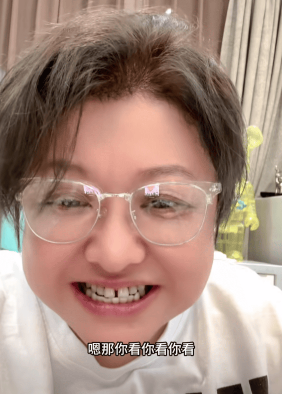 瘦到认不出!53岁韩红补牙缝,此前透露正为巡演做准备