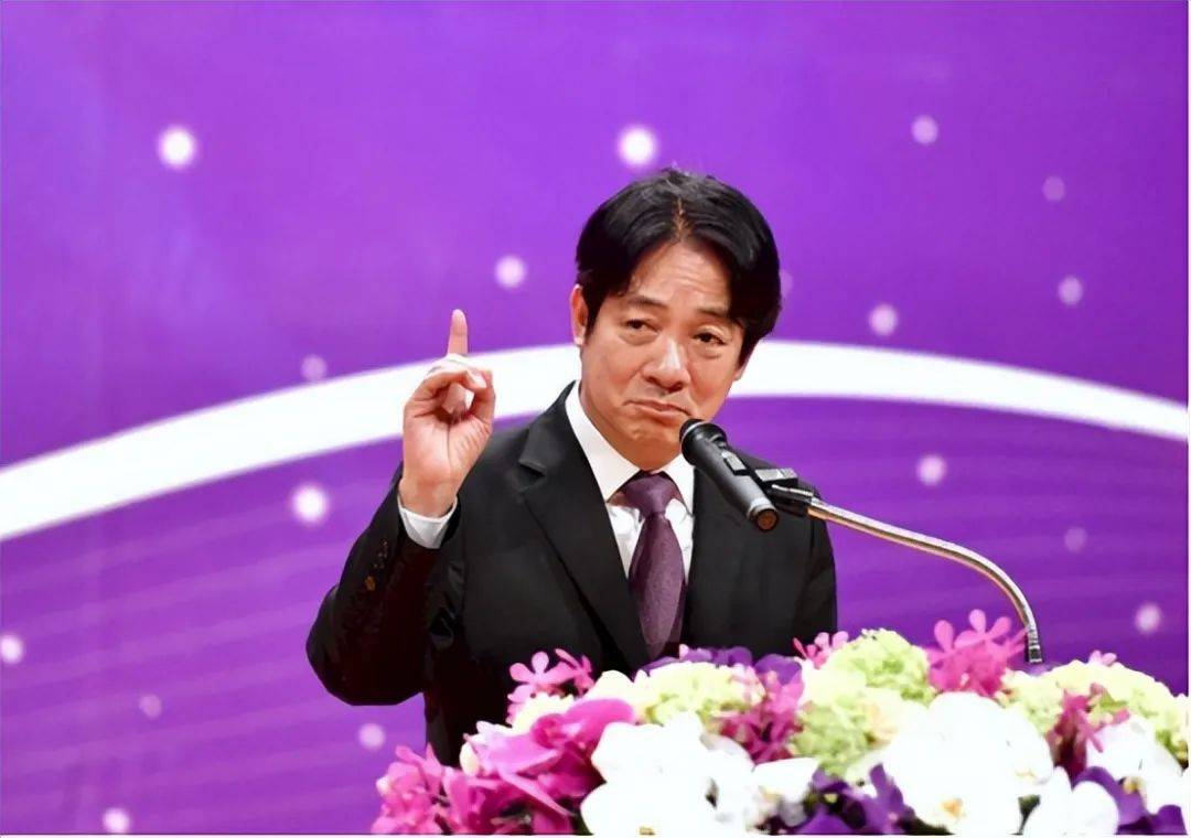 王毅再定台湾地位,台当局激烈反击三招,解放军八字法则展示决心