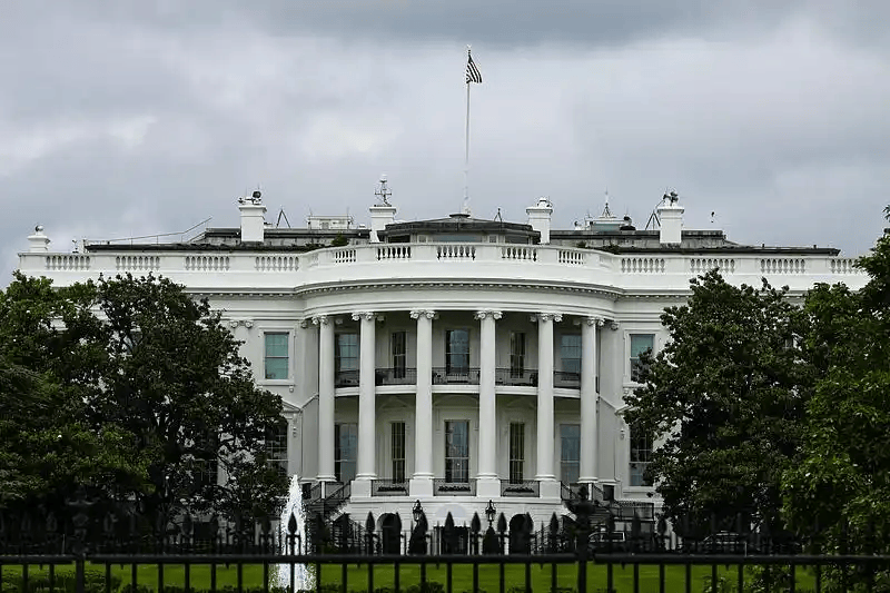 战火重燃 以空袭加沙超200人死亡 哈马斯指以单方撕毁停火协议