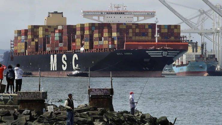 大反转!97岁李嘉诚赌输了?中方直接反将一军,长和蒸发323亿