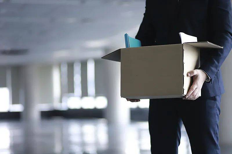 为何会有职场“35岁门槛”，又该如何打破?