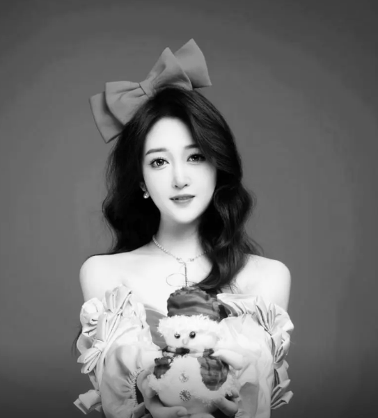 热搜第一!2000年0点0分出生的“世纪婴儿”去世,其母发声