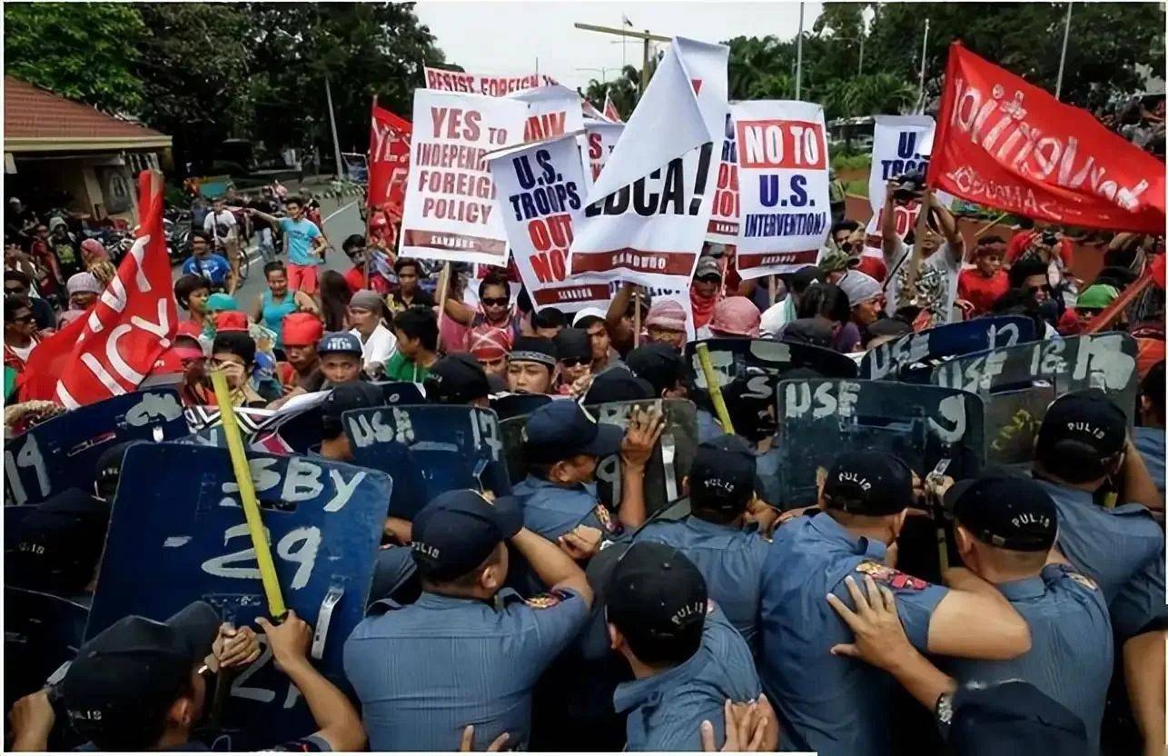 菲律宾7位司令倒戈!杜特尔特这下有救了?马科斯突遭晴天霹雳!