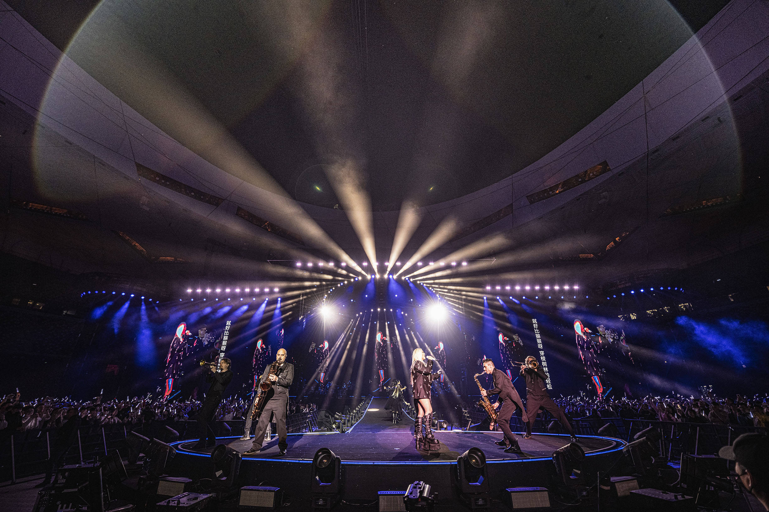 花车绕场第一人！张惠妹北京鸟巢两日连唱嗨爆