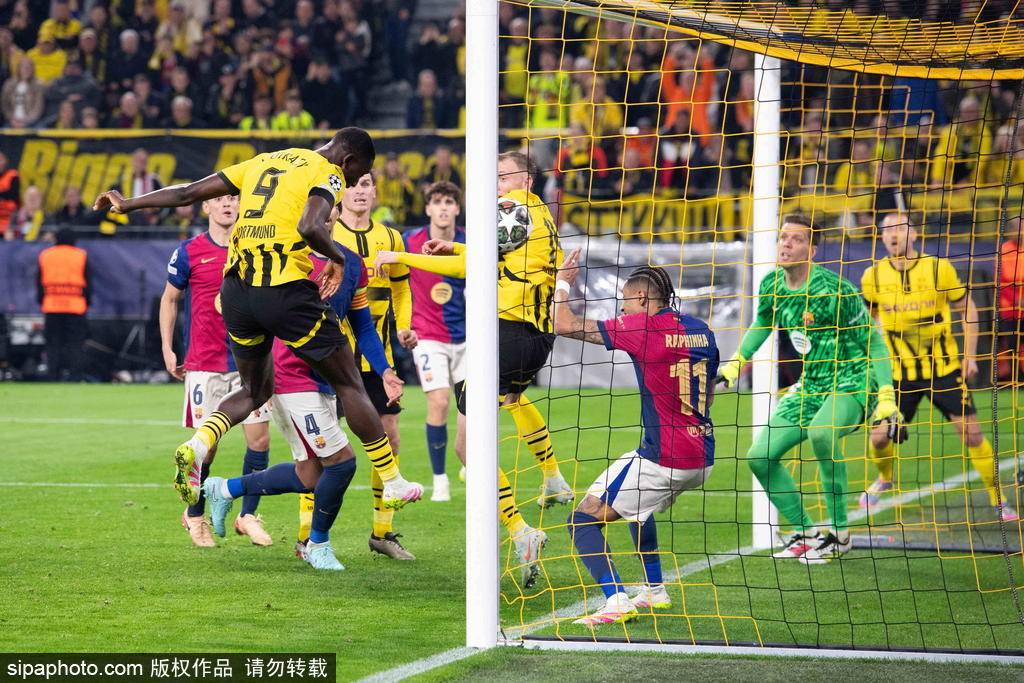 欧冠-吉拉西帽子戏法难救主 巴萨总分5-3多特晋级4强