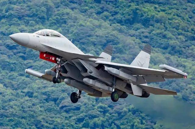 这是能看的?央视纪录片歼-15“布满马赛克”,将发挥何种作用?